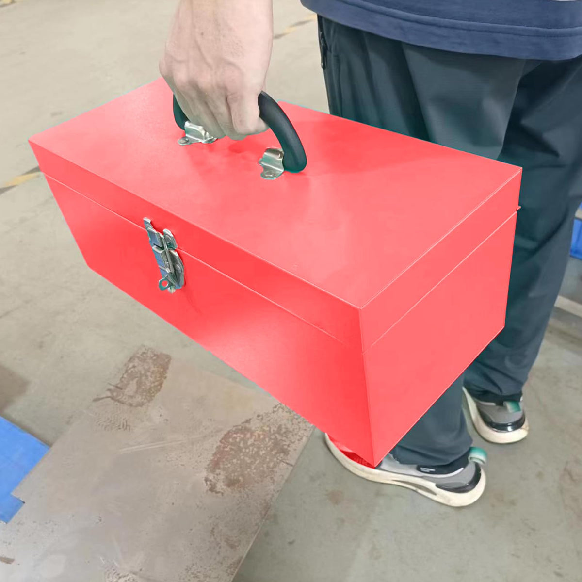 16" Small Metal Tool Box with Latch Closure U93175