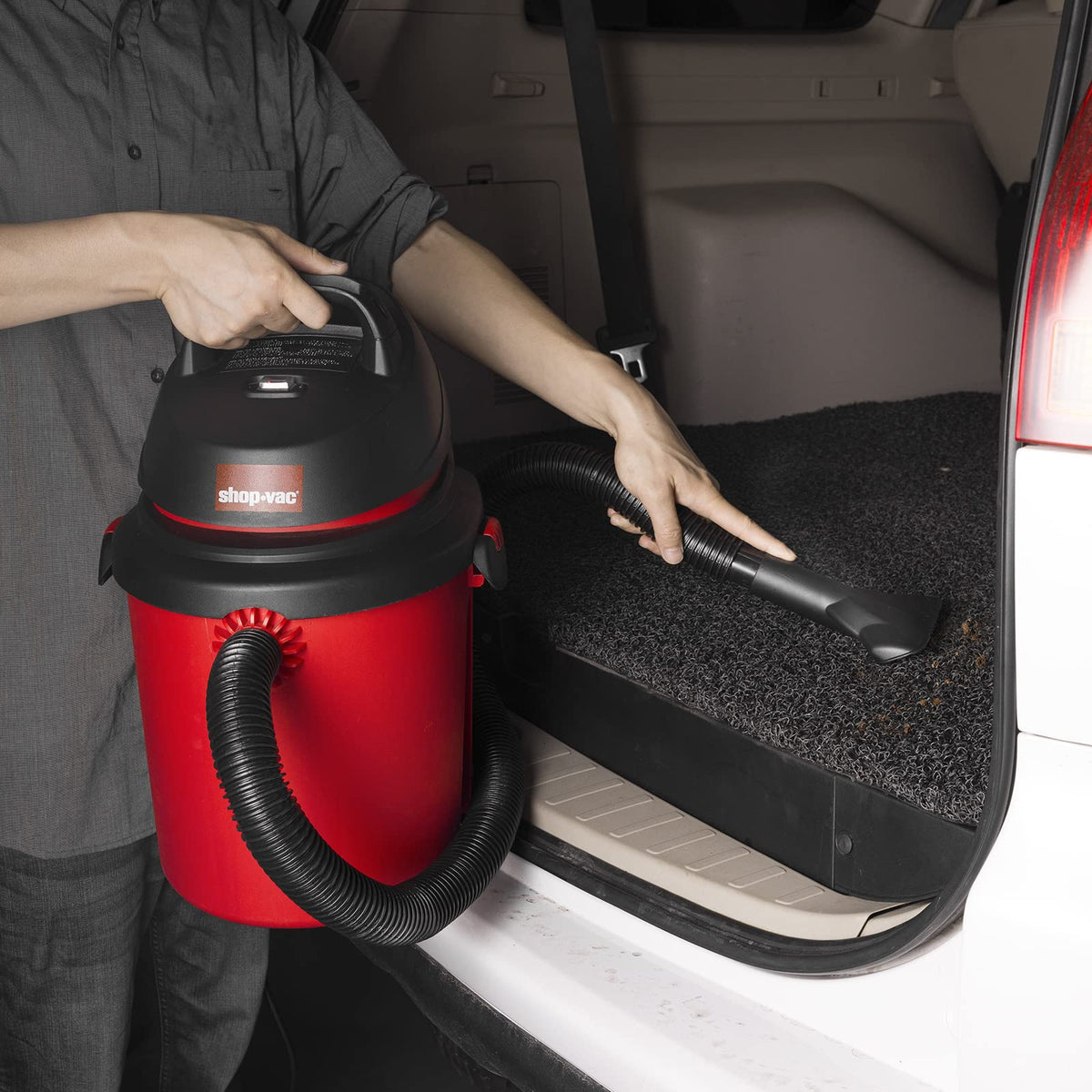 4 Gallon 4.0 Peak HP Wet/Dry Vacuum M576922