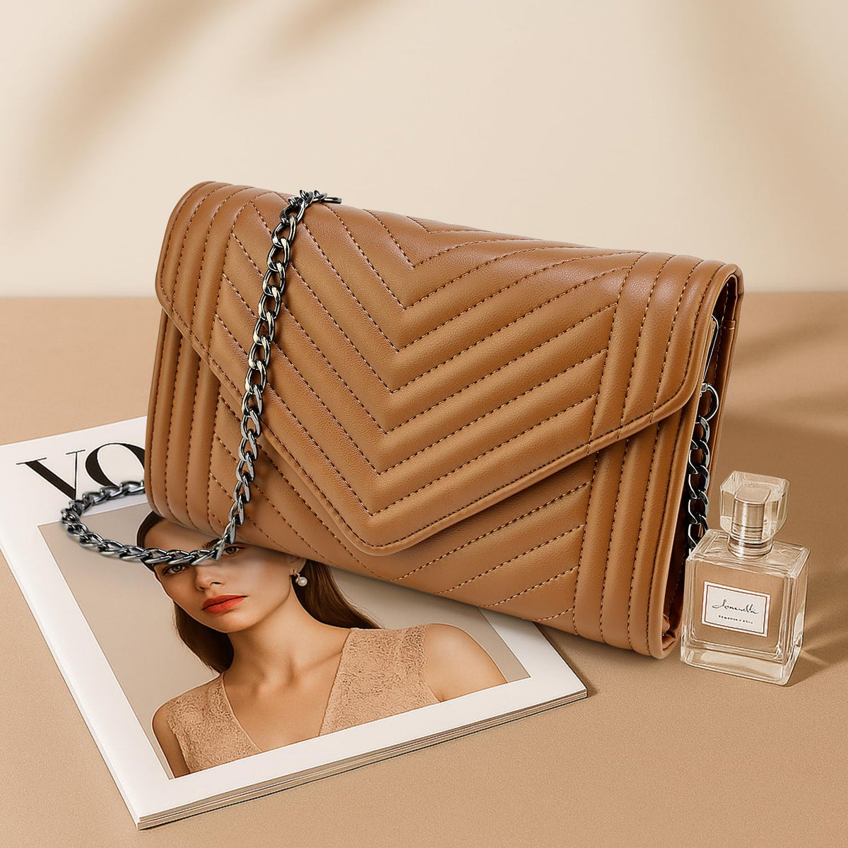 Small Leather Quilted Crossbody Bag with Chain Strap P2365
