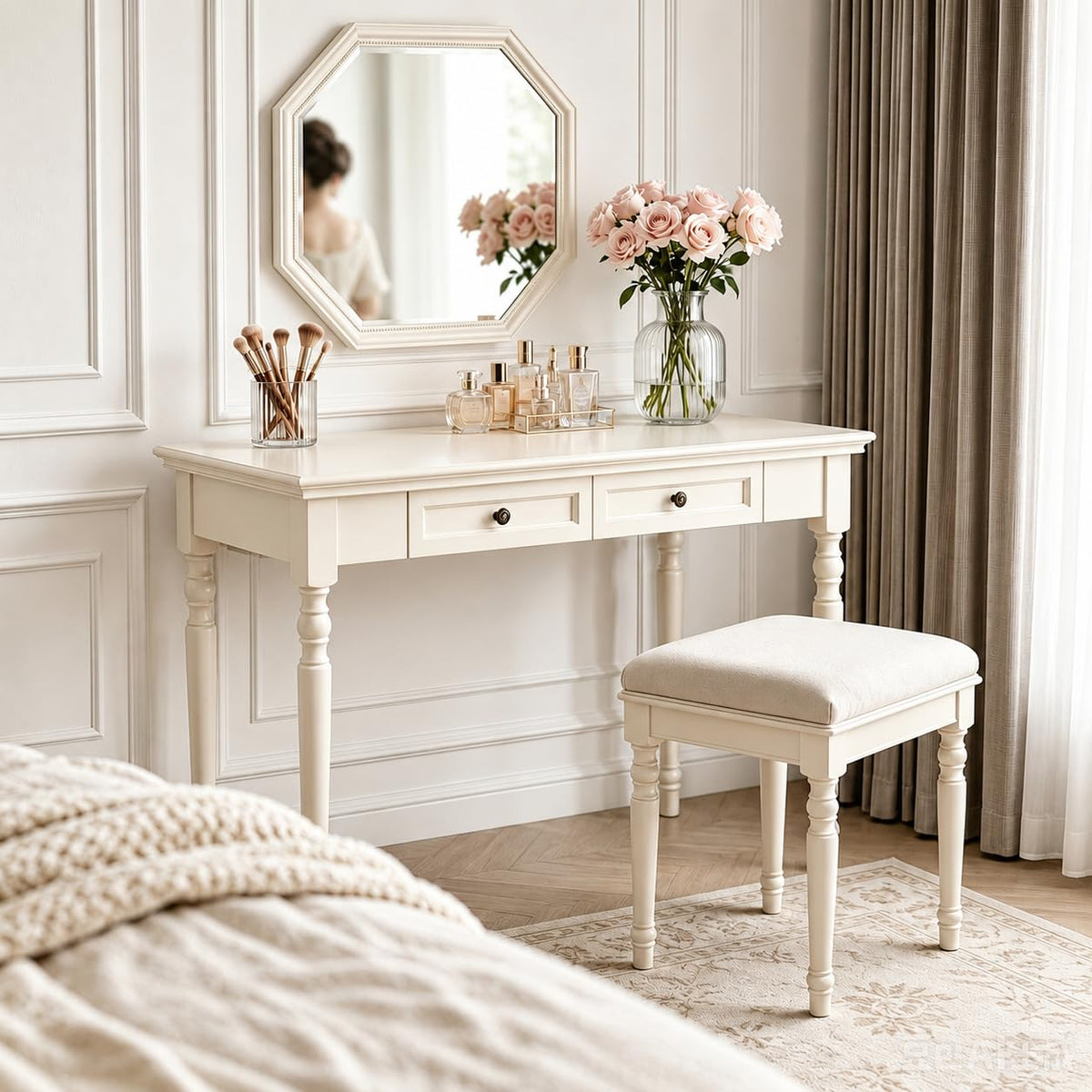 White Writing Desk with Drawers L7636